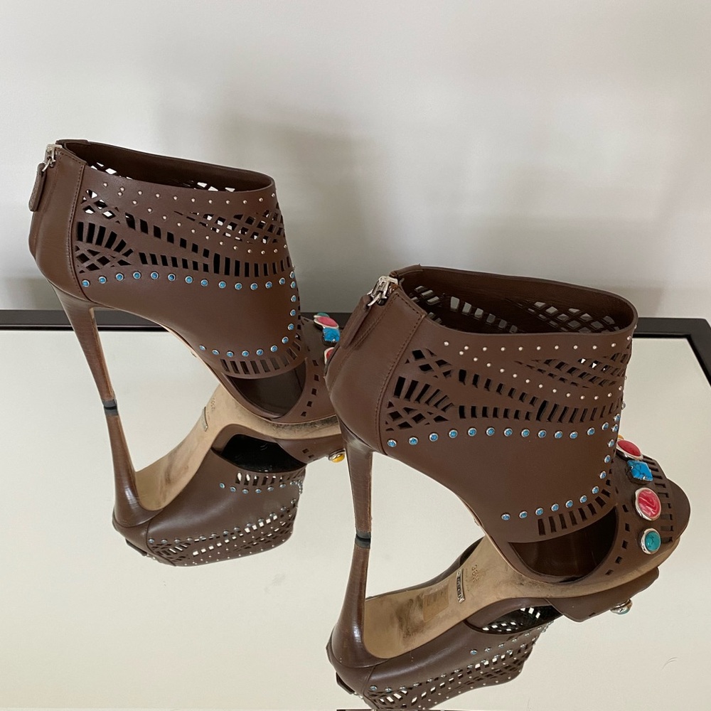 EUC Perforated Nut Brown Gucci Booties sz 39.5 - Picture 6 of 9